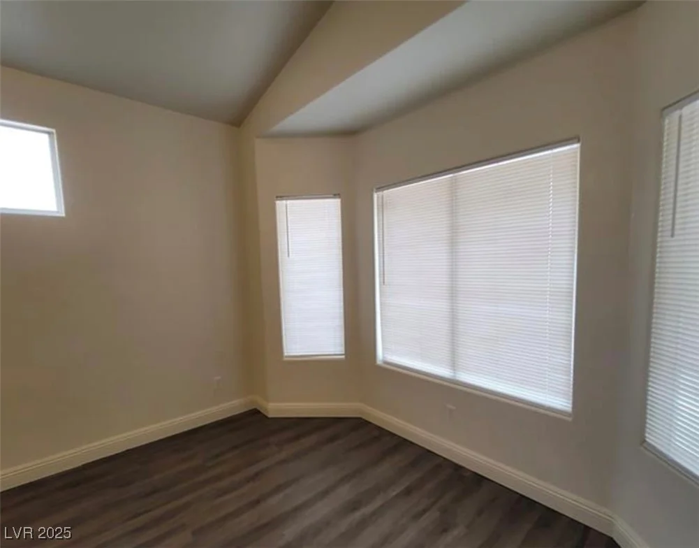 8240 Aurora Peak, Las Vegas, NV 89131