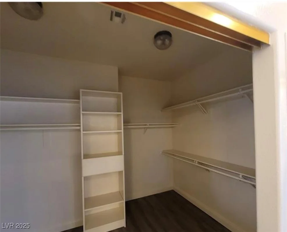 8240 Aurora Peak, Las Vegas, NV 89131