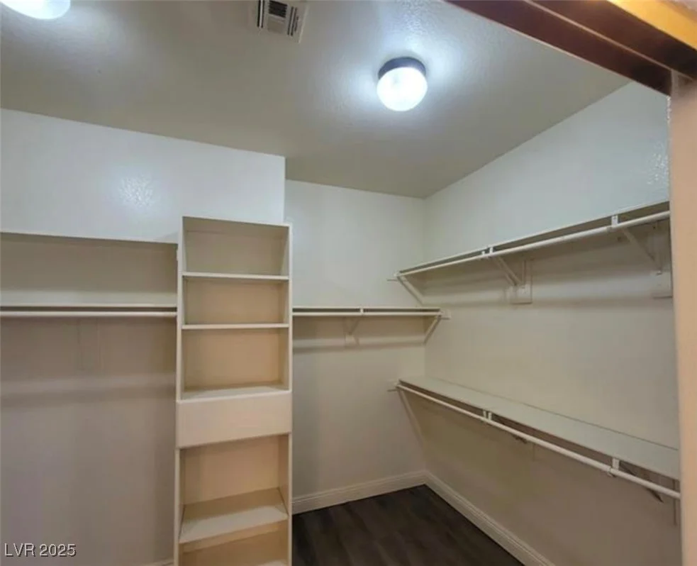 8240 Aurora Peak, Las Vegas, NV 89131