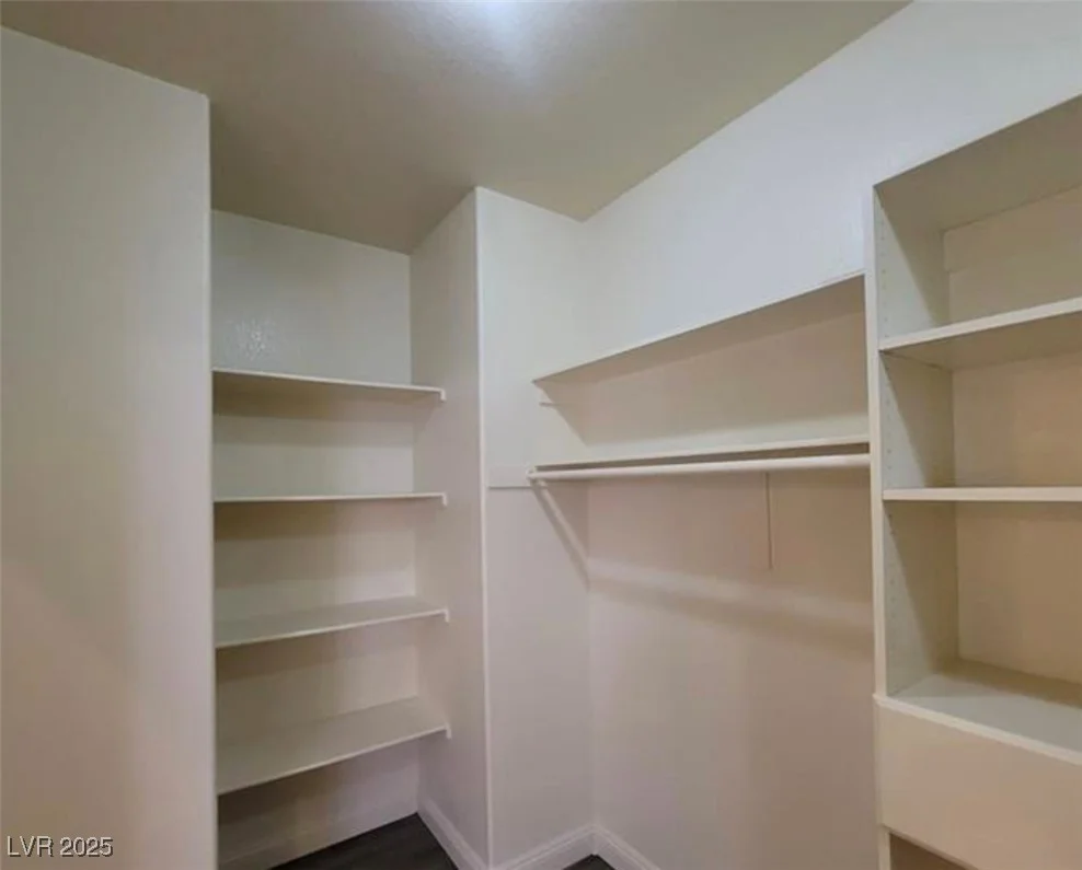 8240 Aurora Peak, Las Vegas, NV 89131