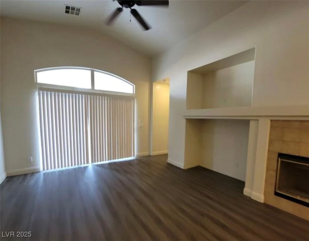 8240 Aurora Peak, Las Vegas, NV 89131