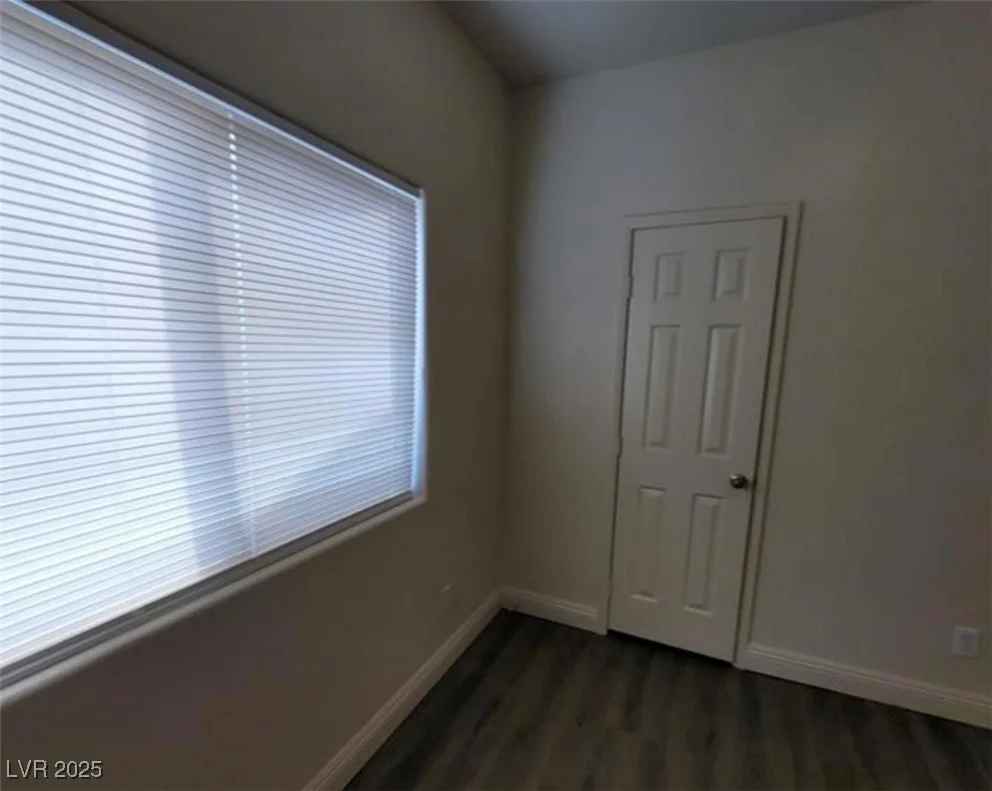 8240 Aurora Peak, Las Vegas, NV 89131