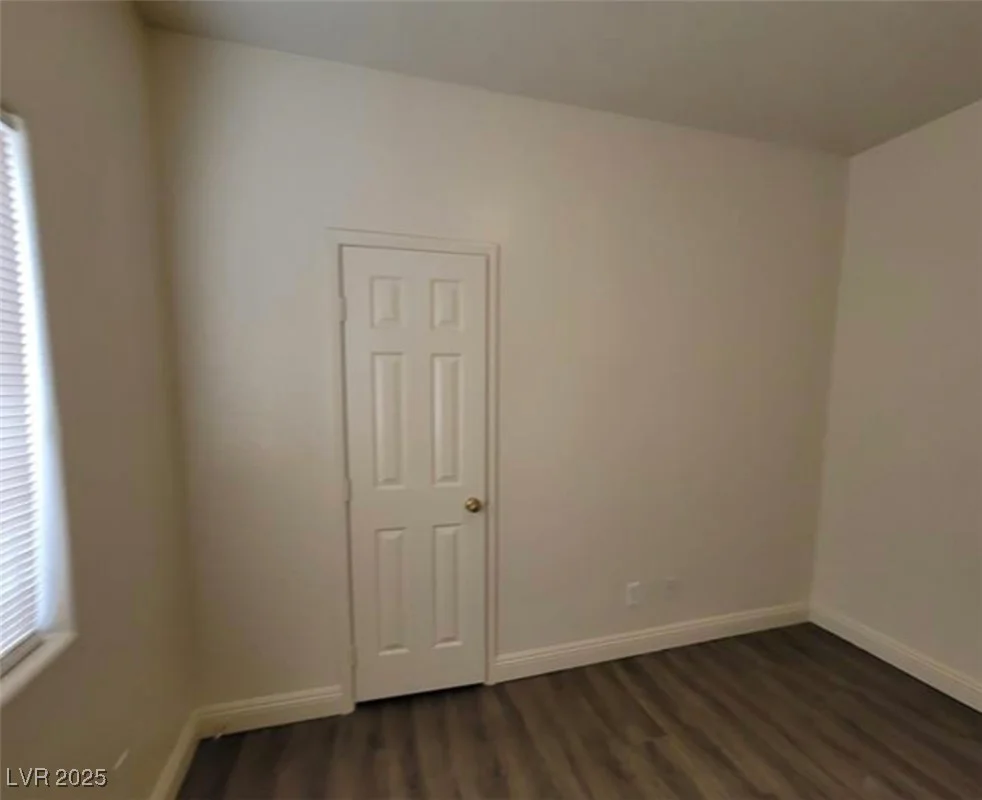 8240 Aurora Peak, Las Vegas, NV 89131