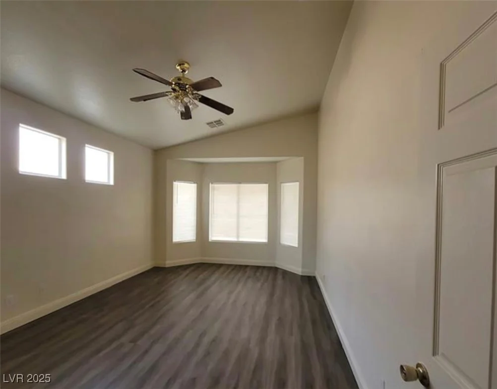 8240 Aurora Peak, Las Vegas, NV 89131