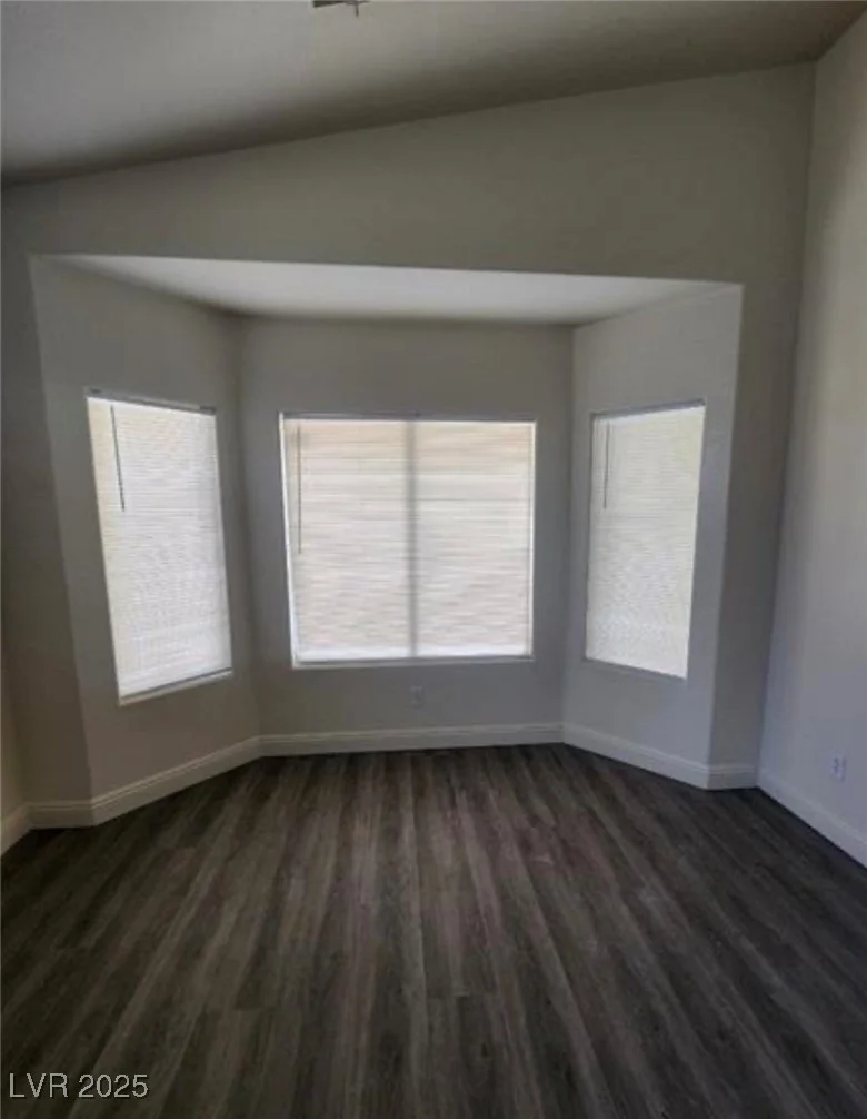8240 Aurora Peak, Las Vegas, NV 89131