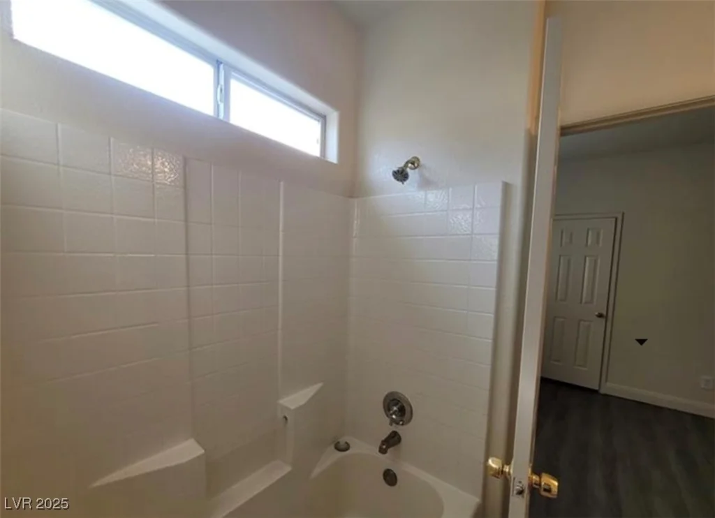 8240 Aurora Peak, Las Vegas, NV 89131