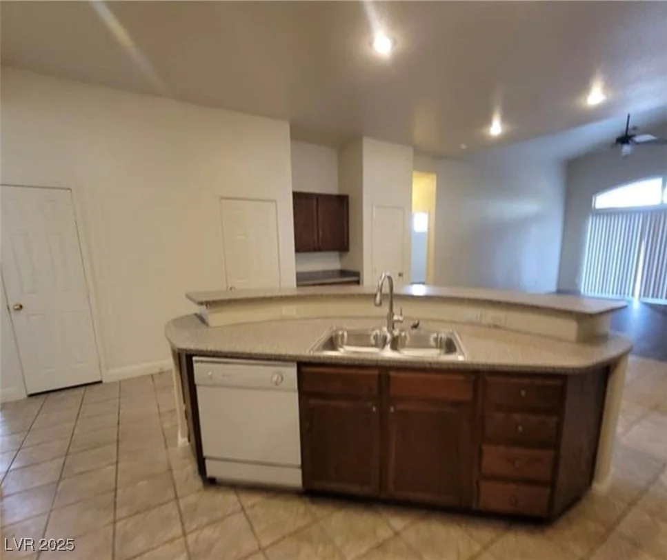 8240 Aurora Peak, Las Vegas, NV 89131