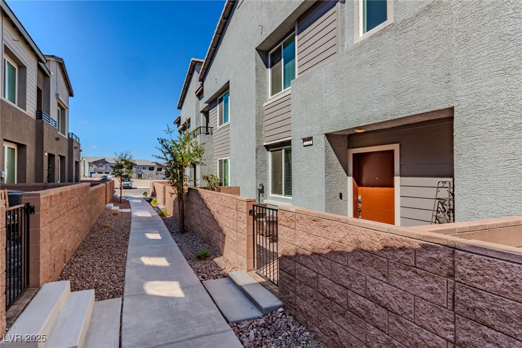 1521 Eva Crossing, Henderson, NV 89002