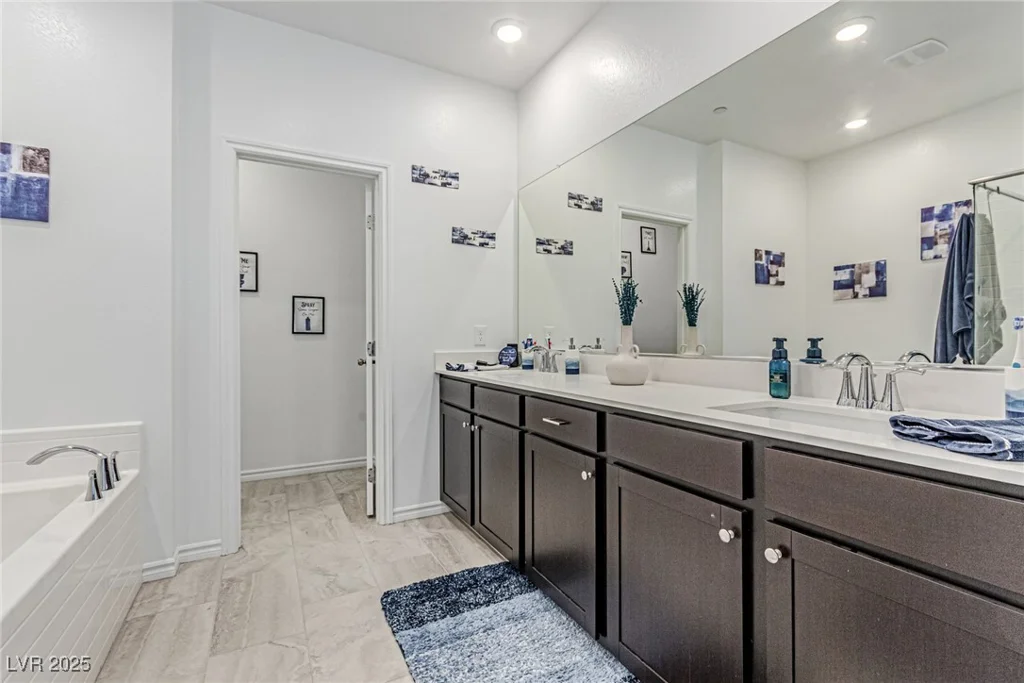 1521 Eva Crossing, Henderson, NV 89002