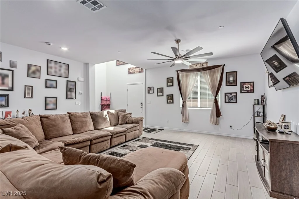 1521 Eva Crossing, Henderson, NV 89002