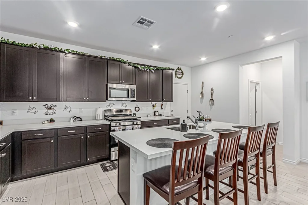 1521 Eva Crossing, Henderson, NV 89002