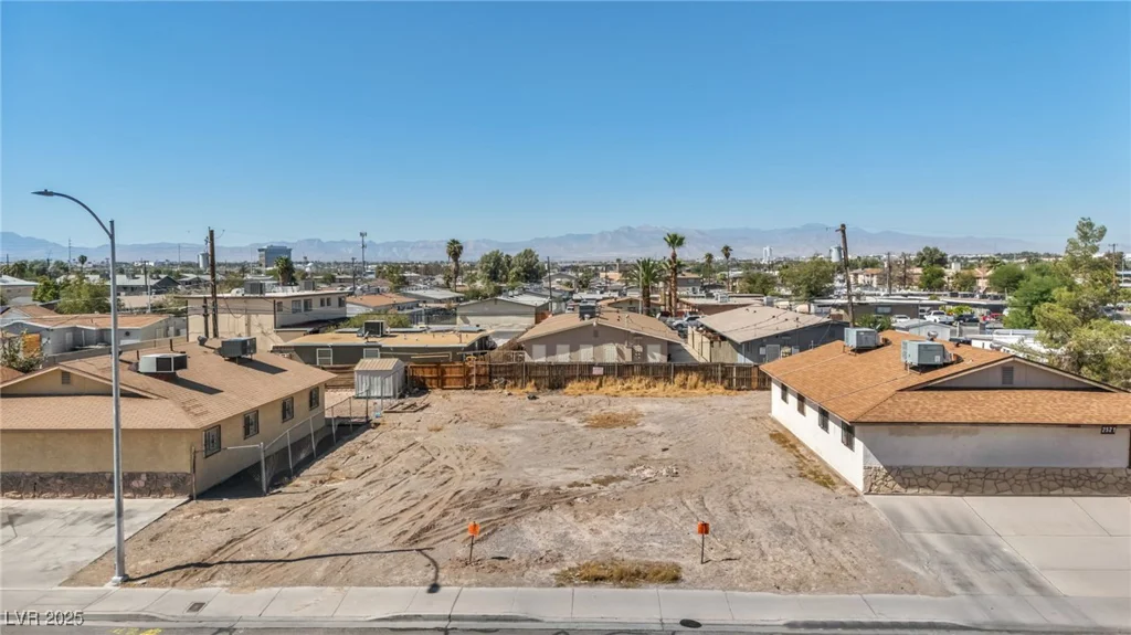 2517 Belmont, North Las Vegas, NV 89030