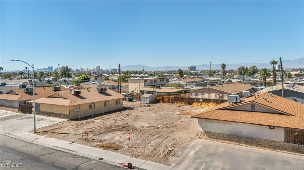 2517 Belmont, North Las Vegas, NV 89030