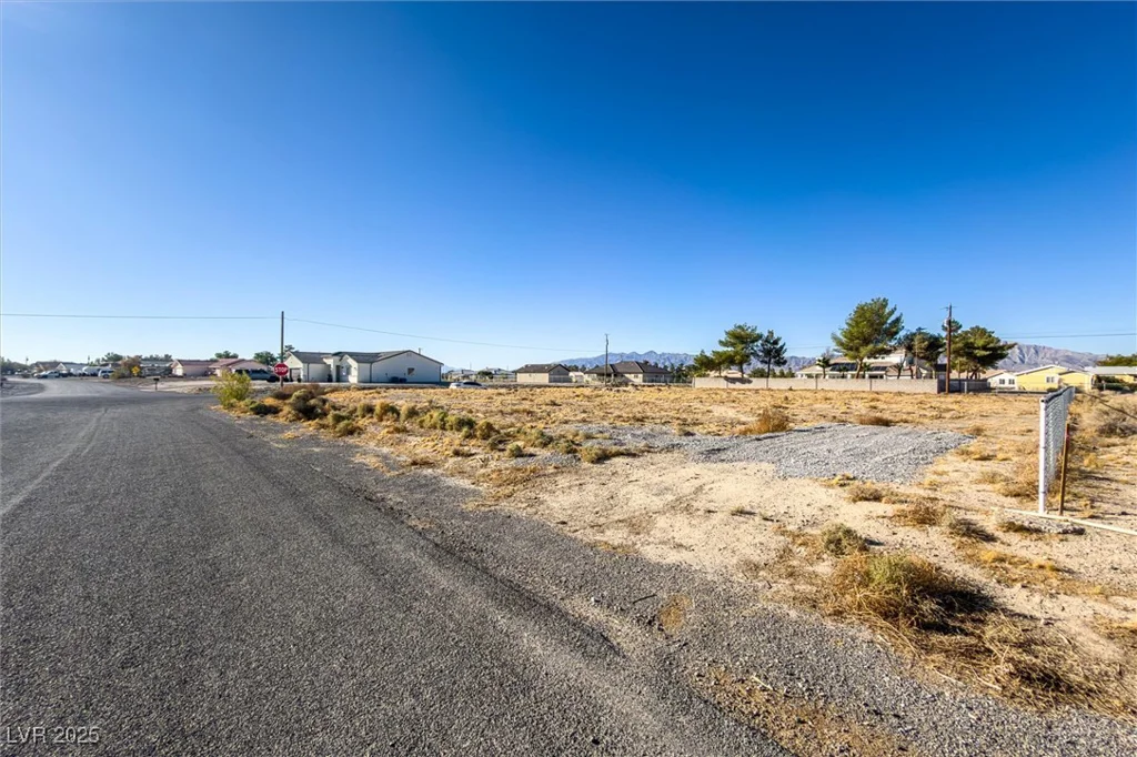 2330 Laguna, Pahrump, NV 89048