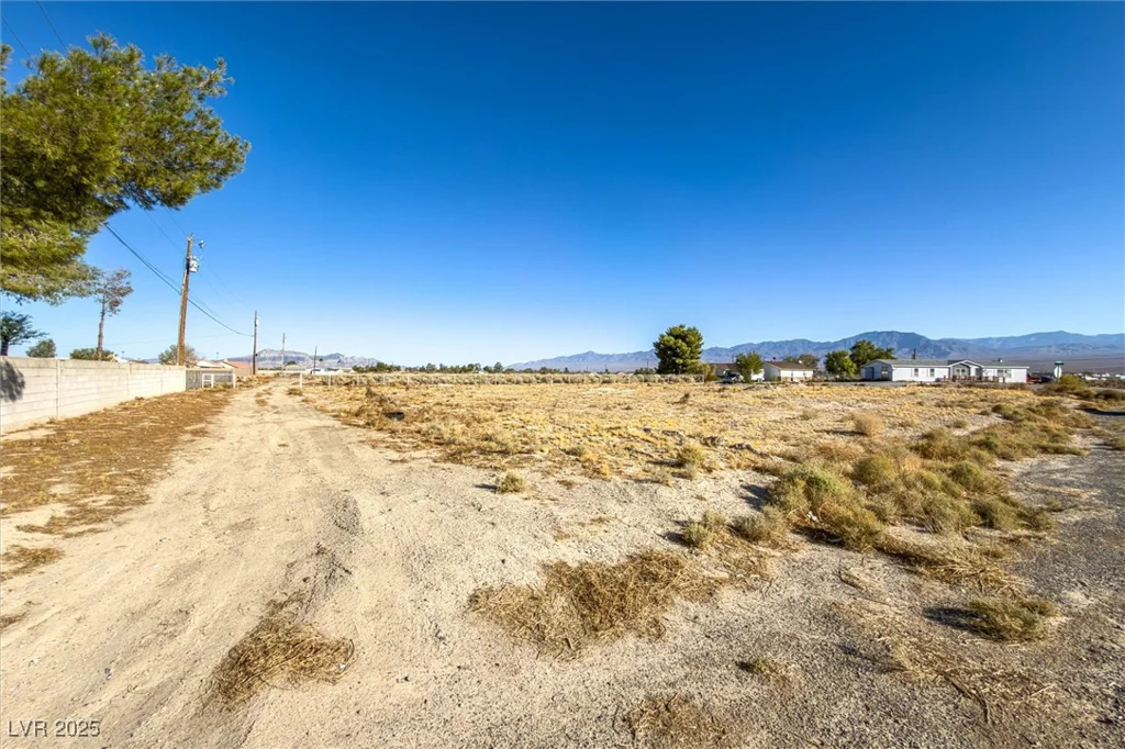 2330 Laguna, Pahrump, NV 89048