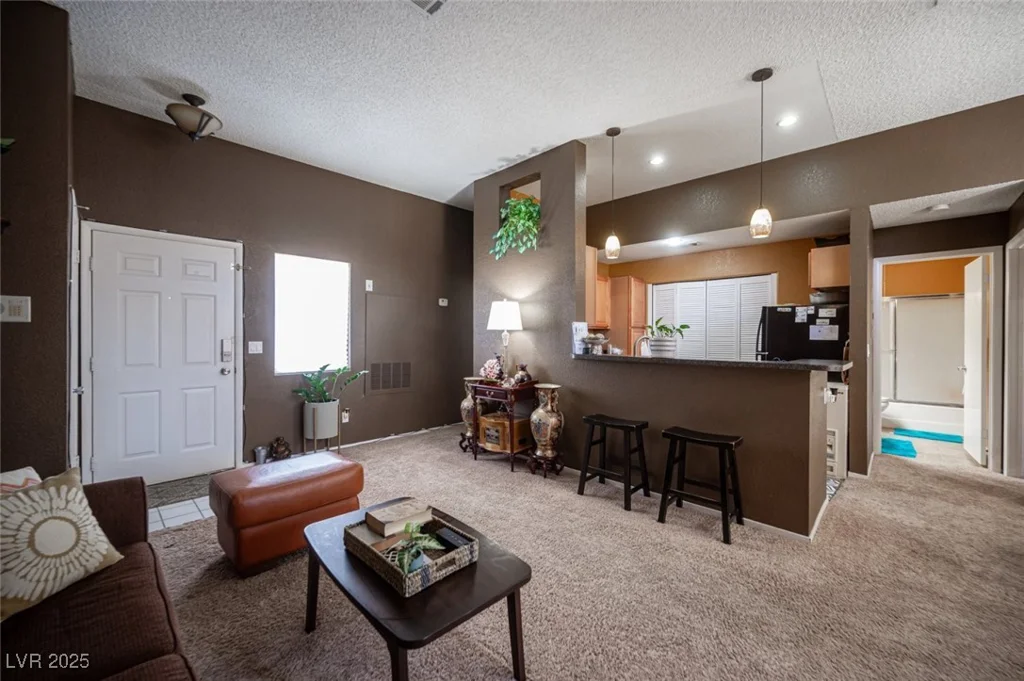 3150 Soft Breezes, Las Vegas, NV 89128