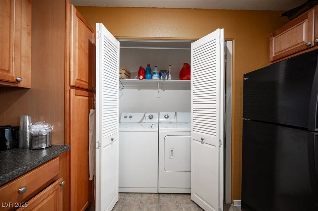 3150 Soft Breezes, Las Vegas, NV 89128