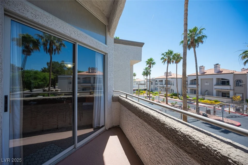 3150 Soft Breezes, Las Vegas, NV 89128