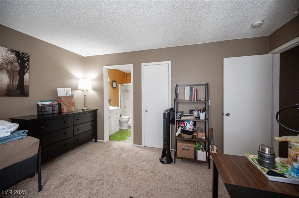 3150 Soft Breezes, Las Vegas, NV 89128