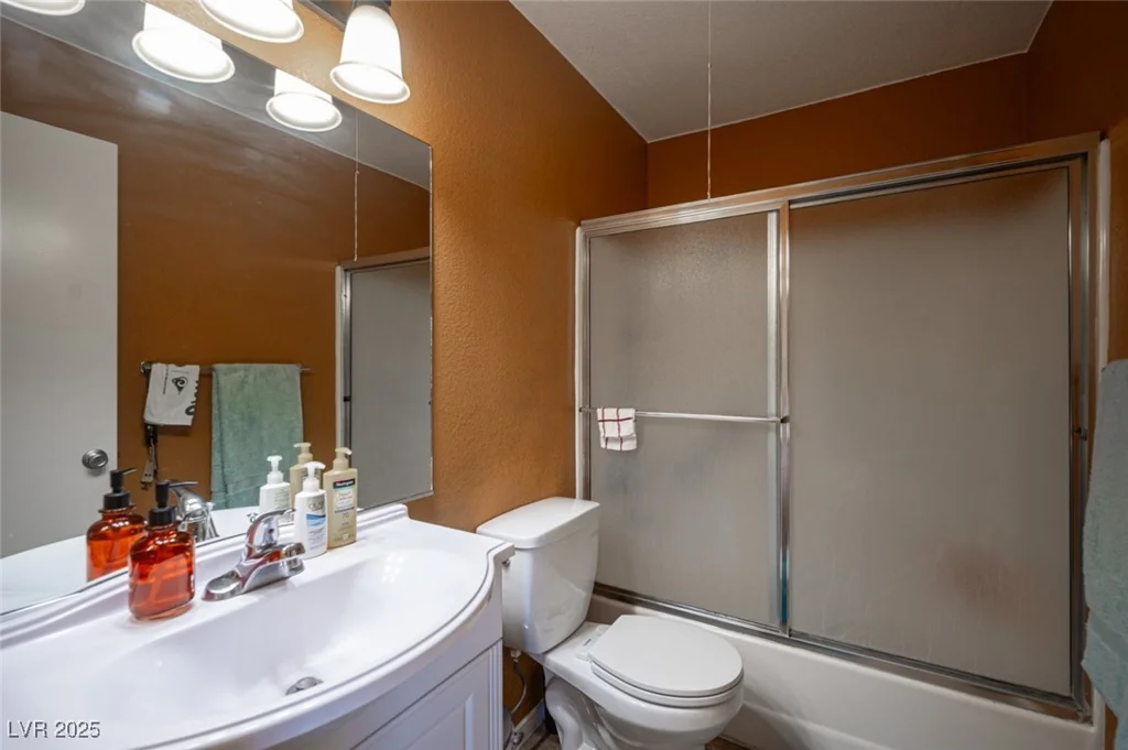 3150 Soft Breezes, Las Vegas, NV 89128