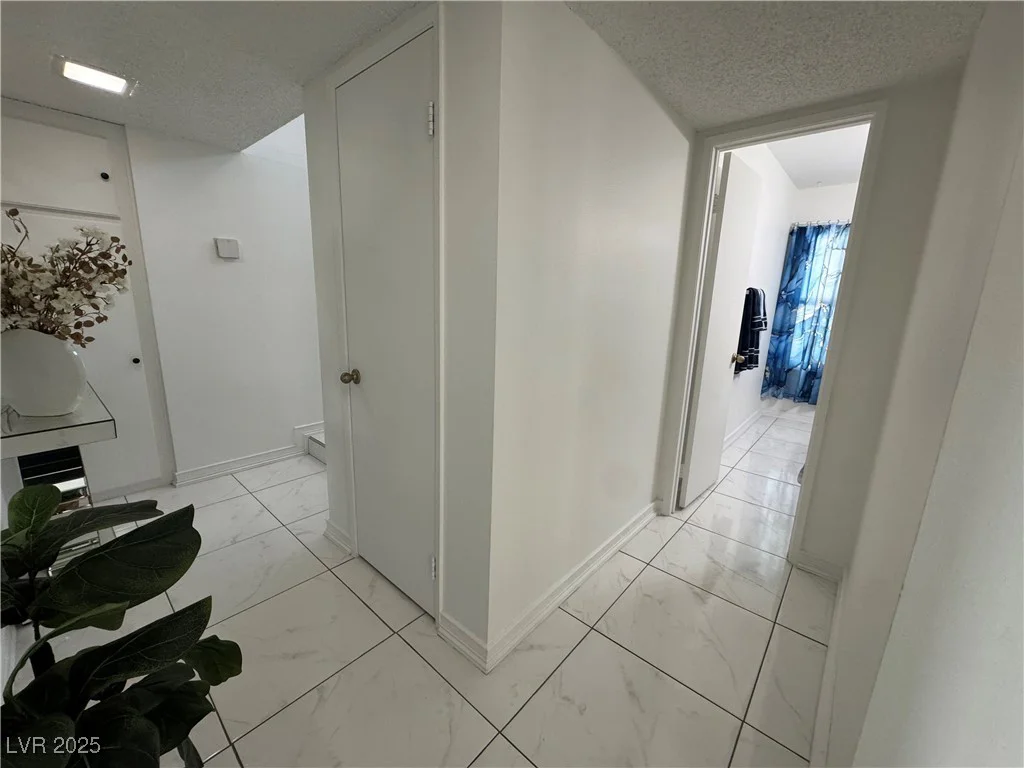 6761 Bonillo, Las Vegas, NV 89103