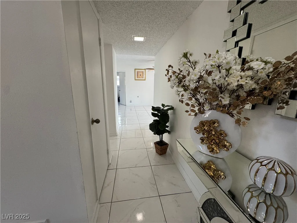 6761 Bonillo, Las Vegas, NV 89103