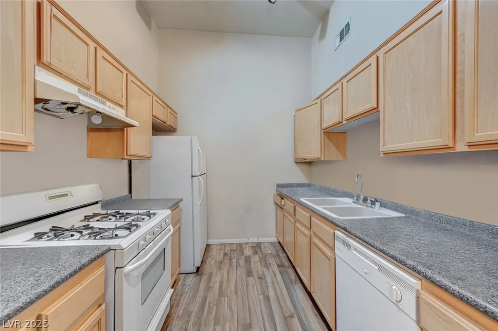 2305 Horizon Ridge, Henderson, NV 89052