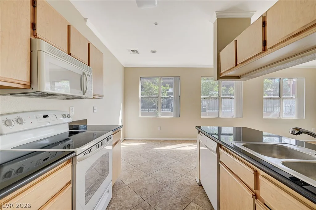 2900 Sunridge Heights, Henderson, NV 89052