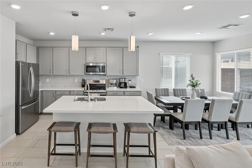 2728 High Echelon, North Las Vegas, NV 89086