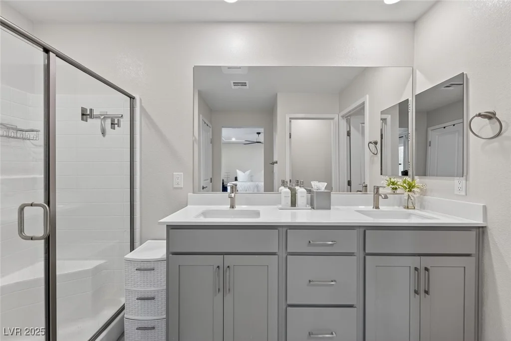 2728 High Echelon, North Las Vegas, NV 89086