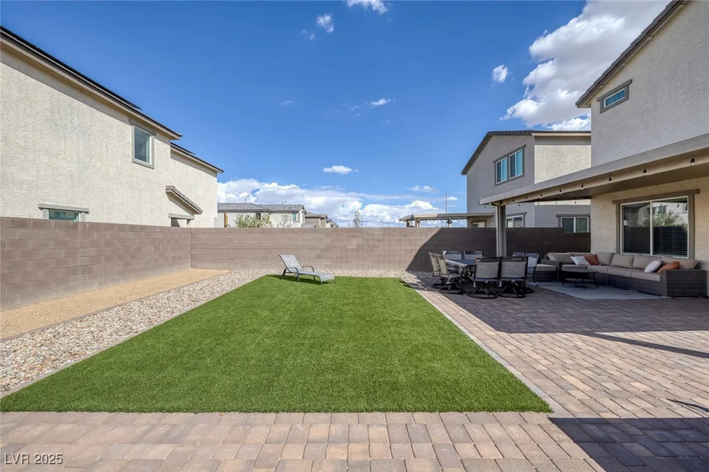2728 High Echelon, North Las Vegas, NV 89086