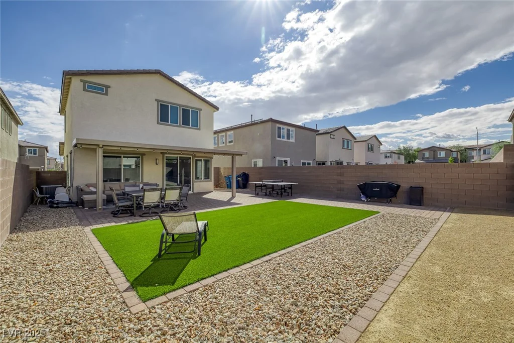 2728 High Echelon, North Las Vegas, NV 89086