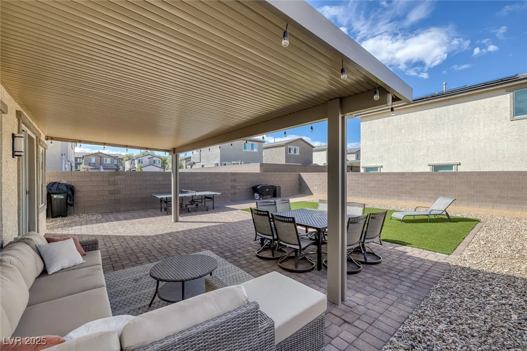 2728 High Echelon, North Las Vegas, NV 89086