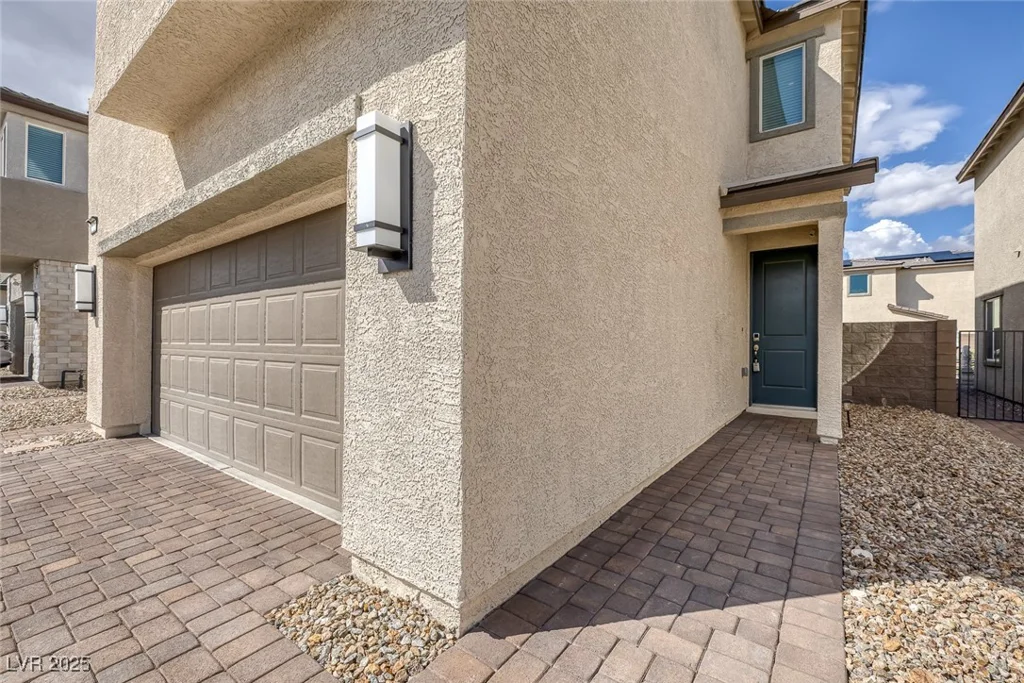 2728 High Echelon, North Las Vegas, NV 89086