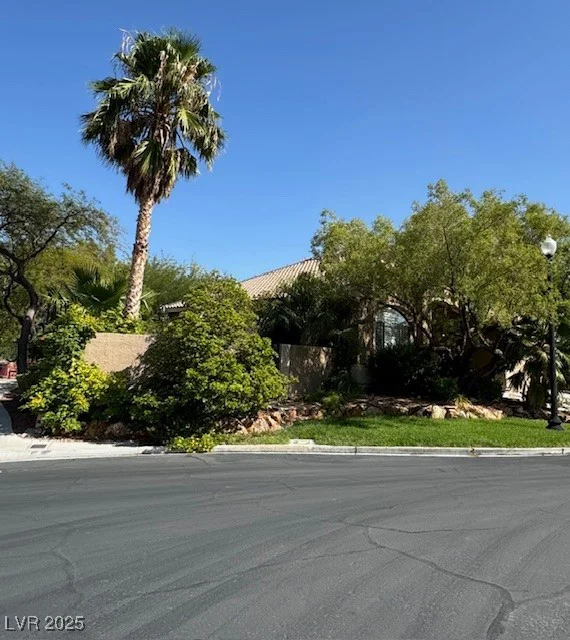 1024 Eaglewood, Las Vegas, NV 89144