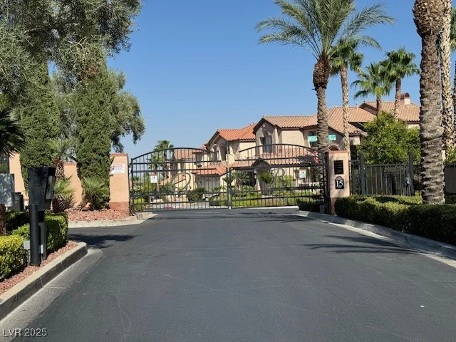 1024 Eaglewood, Las Vegas, NV 89144