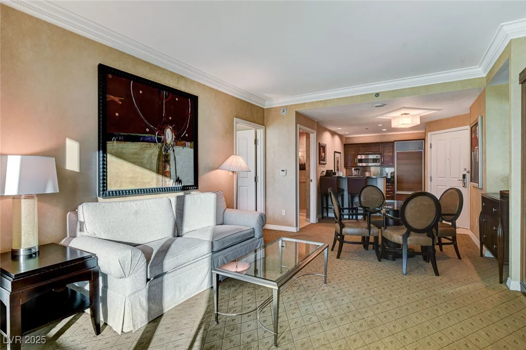 145 Harmon, Las Vegas, NV 89109