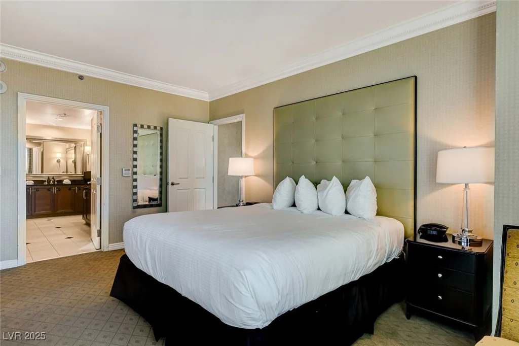 145 Harmon, Las Vegas, NV 89109