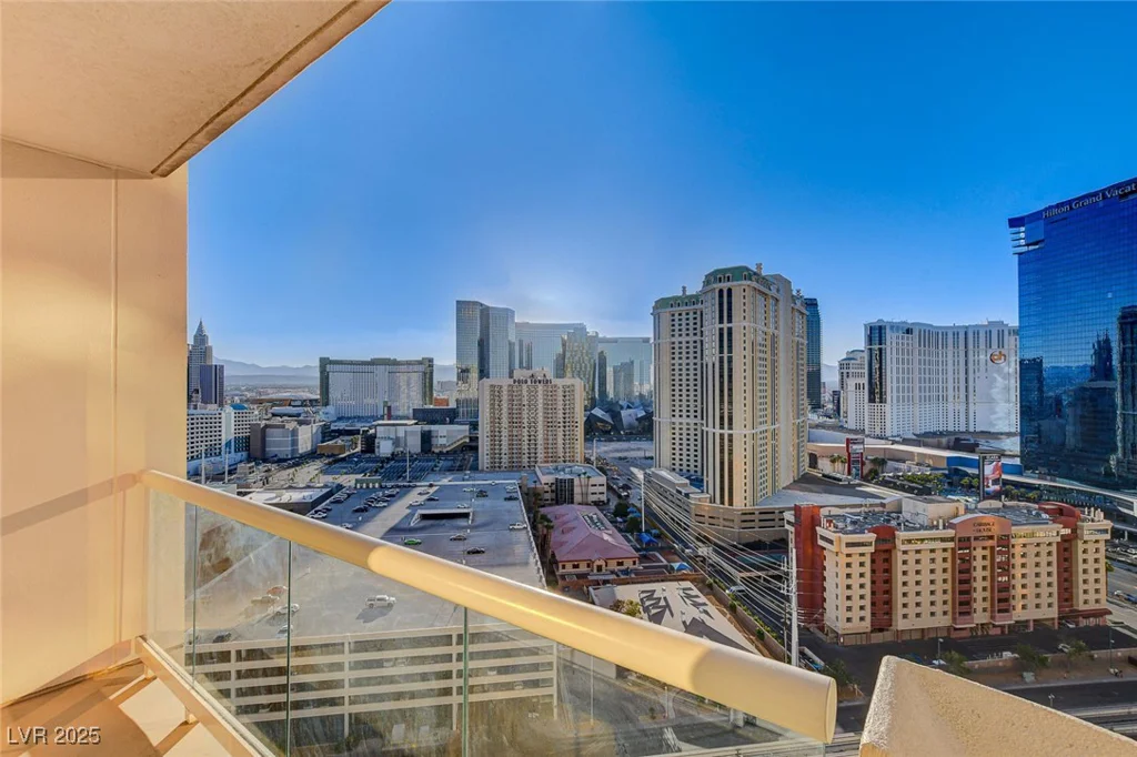 145 Harmon, Las Vegas, NV 89109