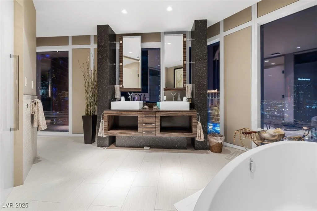 3750 Las Vegas, Las Vegas, NV 89158