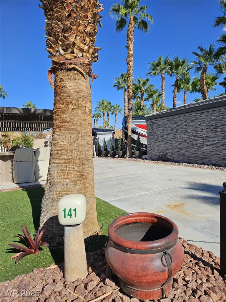 8175 Arville, Las Vegas, NV 89139