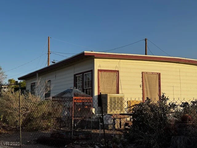 203 Pacific, Henderson, NV 89015