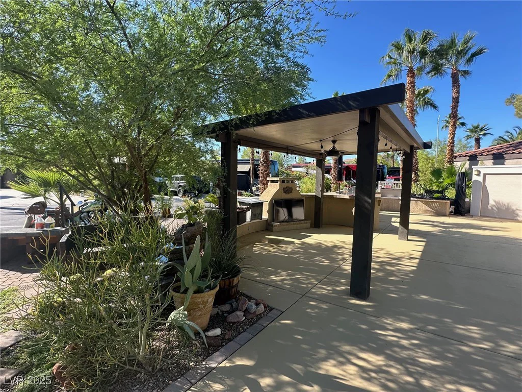8175 Arville, Las Vegas, NV 89139