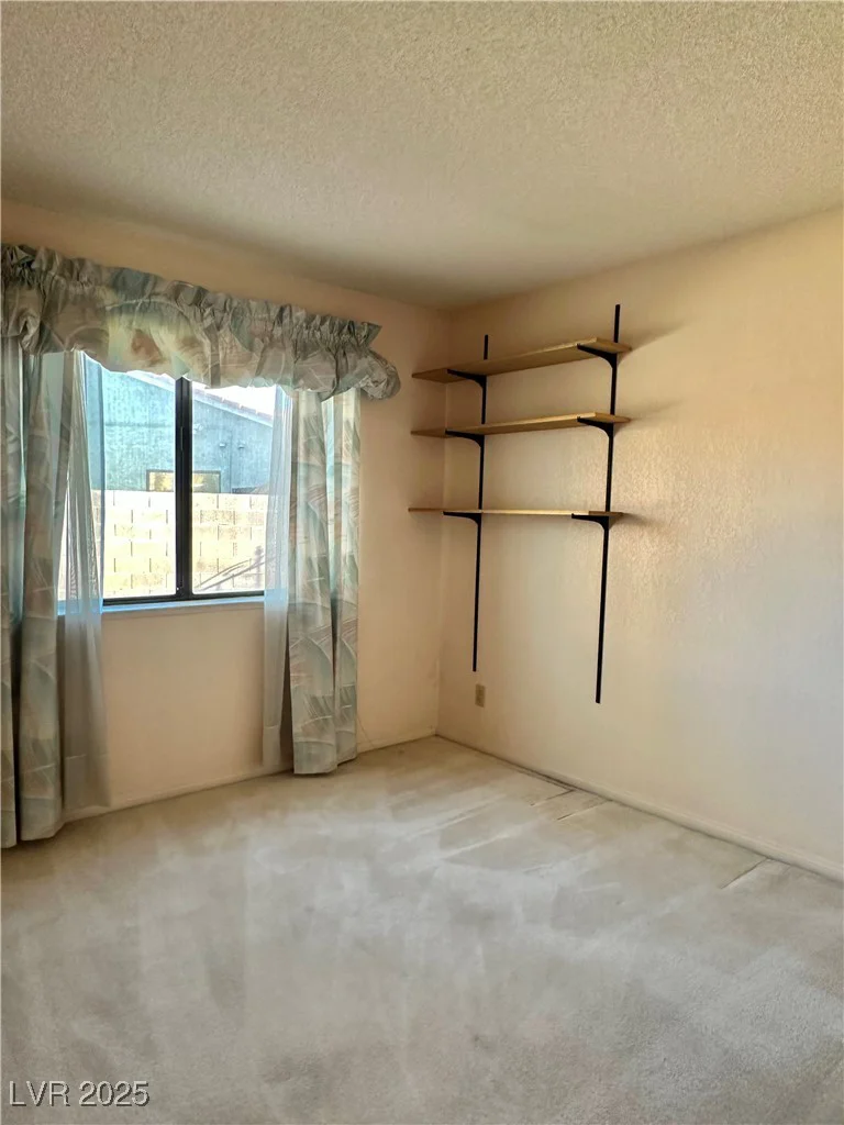 6325 Barkstone, Las Vegas, NV 89108