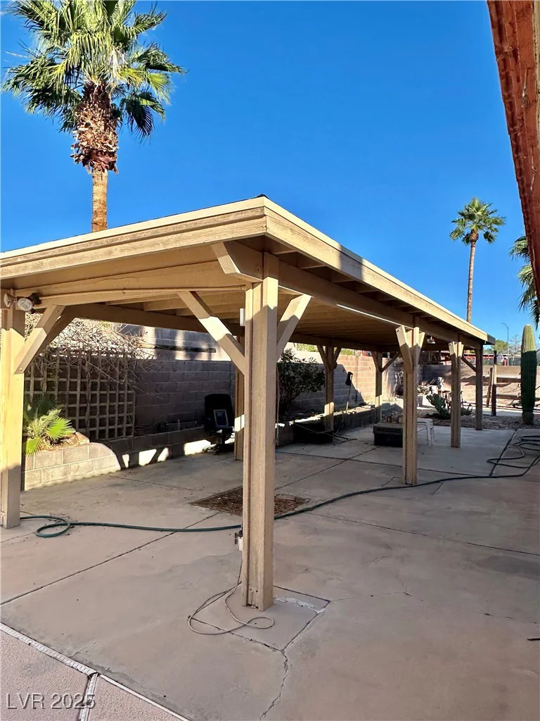 6325 Barkstone, Las Vegas, NV 89108