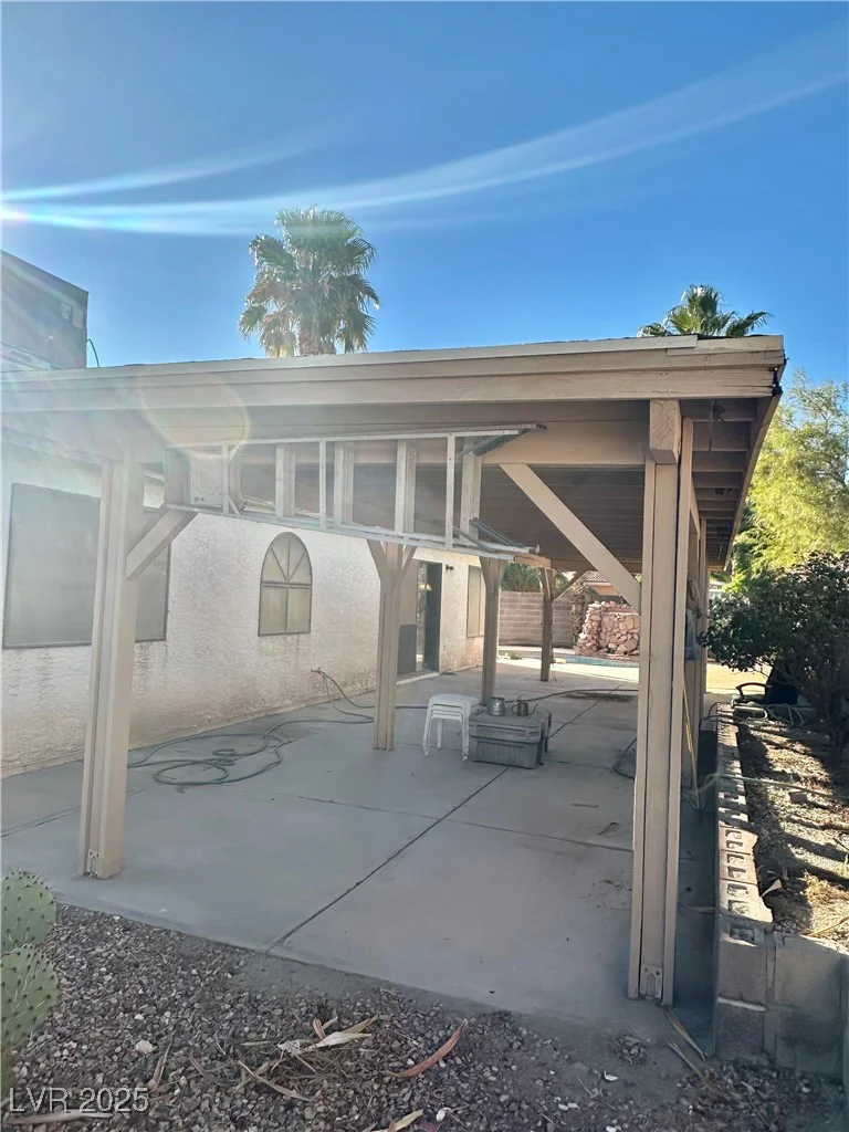 6325 Barkstone, Las Vegas, NV 89108