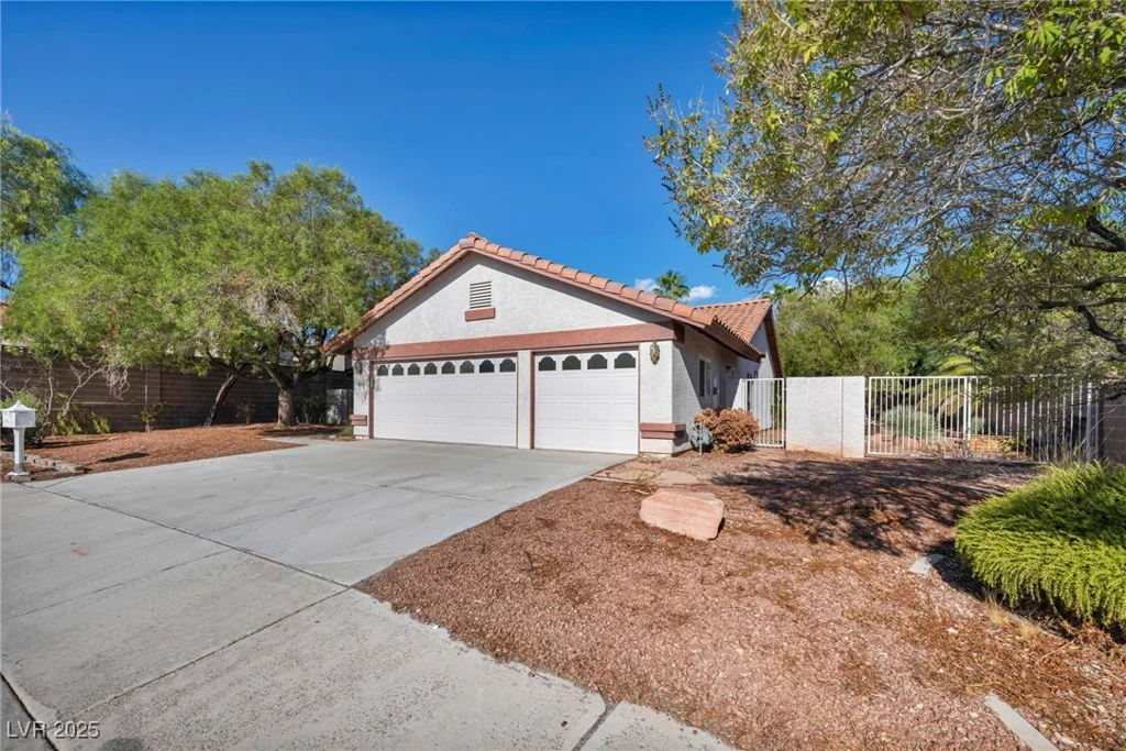 609 Ampere, Las Vegas, NV 89145