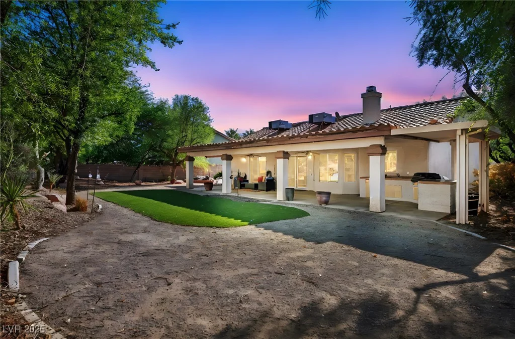 609 Ampere, Las Vegas, NV 89145
