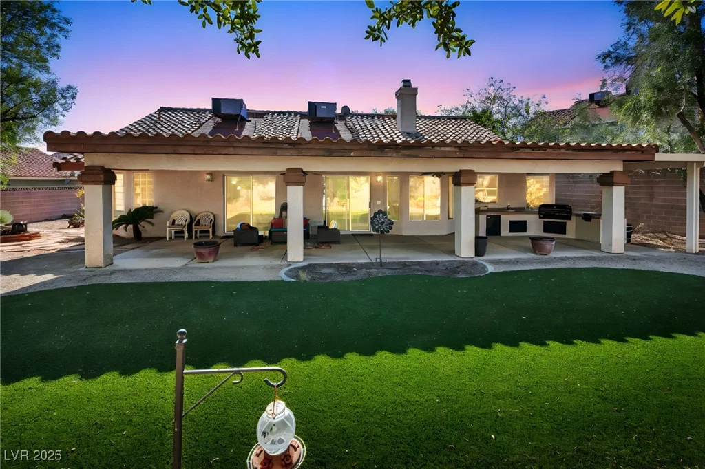 609 Ampere, Las Vegas, NV 89145