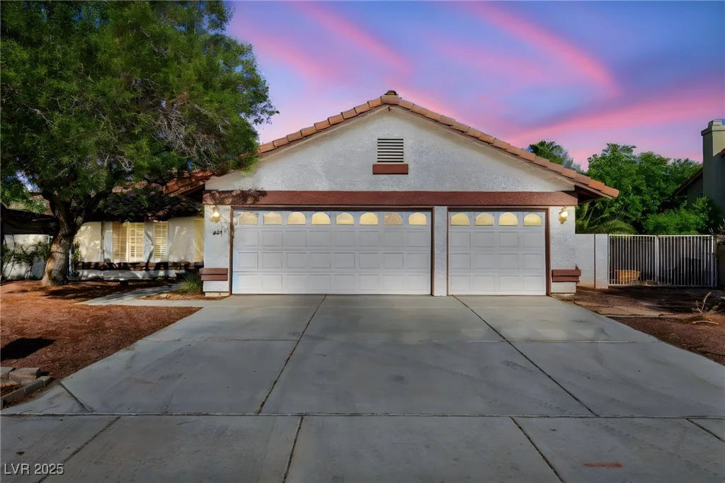 609 Ampere, Las Vegas, NV 89145